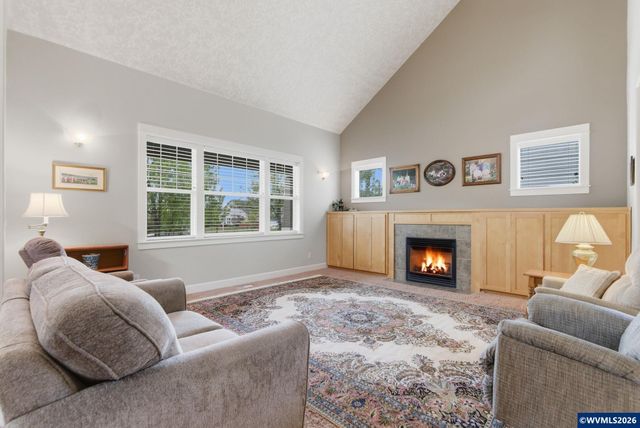 1607 Wood Duck St, Silverton, OR 97381