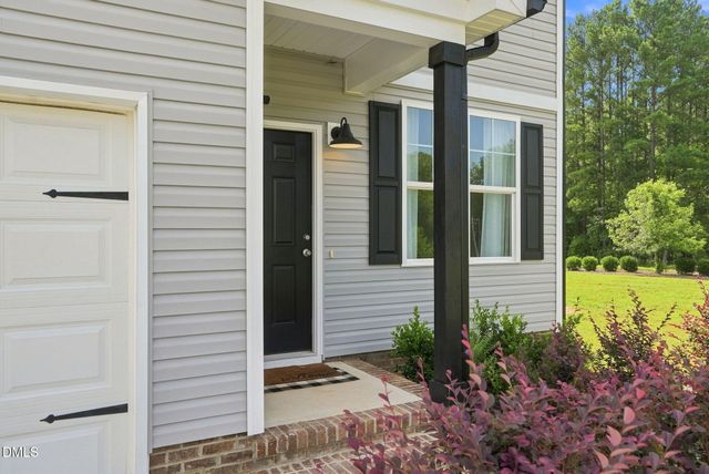 24 Olde Place Drive, Zebulon, NC 27597