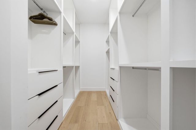 809 Memorial Heights Drive, Houston, TX 77007