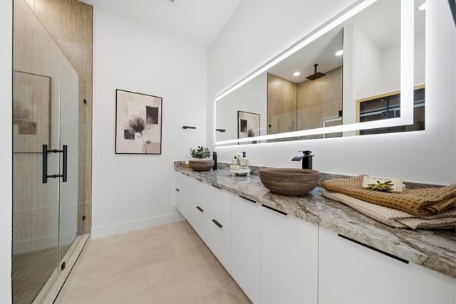 809 Memorial Heights Drive, Houston, TX 77007