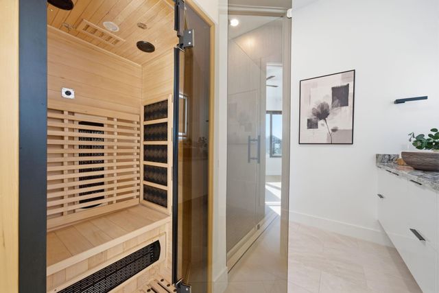 809 Memorial Heights Drive, Houston, TX 77007