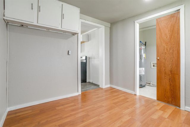 691 Meadow Park Drive, White Settlement, TX 76108