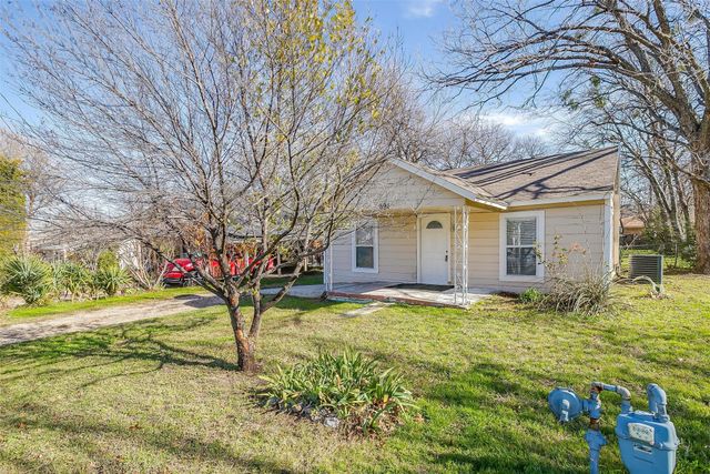 691 Meadow Park Drive, White Settlement, TX 76108