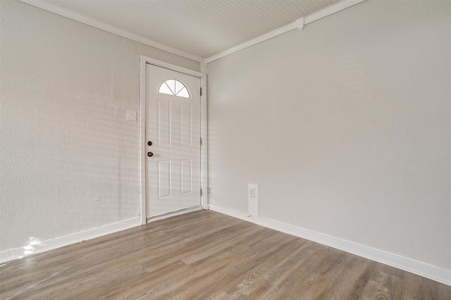 691 Meadow Park Drive, White Settlement, TX 76108