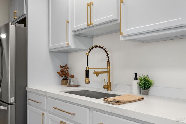 1313 Mcgregor Ave, Petaluma, CA 94954