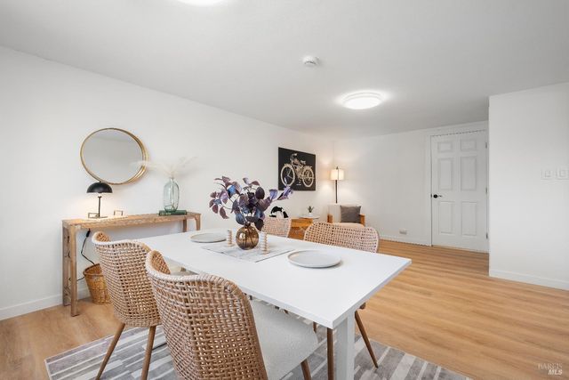 1313 Mcgregor Ave, Petaluma, CA 94954