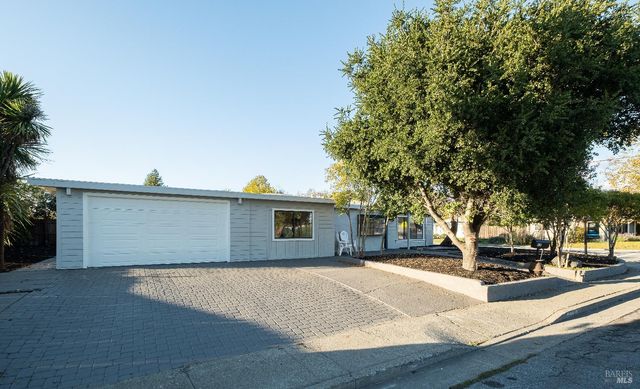 1313 Mcgregor Ave, Petaluma, CA 94954