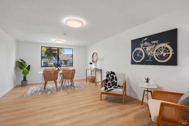 1313 Mcgregor Ave, Petaluma, CA 94954