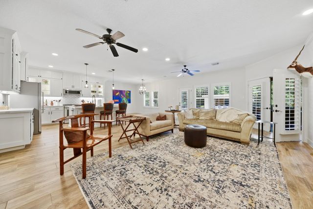 404 Saint Andrews DR, New Ulm, TX 78950