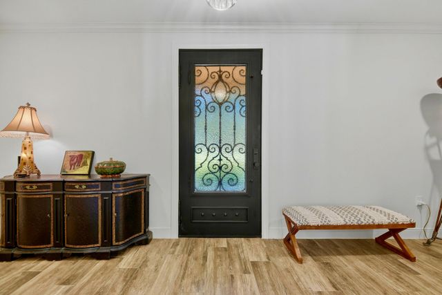 404 Saint Andrews DR, New Ulm, TX 78950