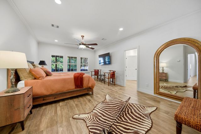 404 Saint Andrews DR, New Ulm, TX 78950