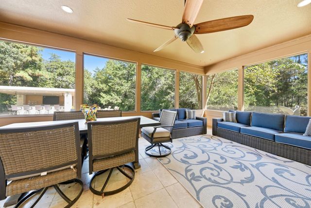 404 Saint Andrews DR, New Ulm, TX 78950