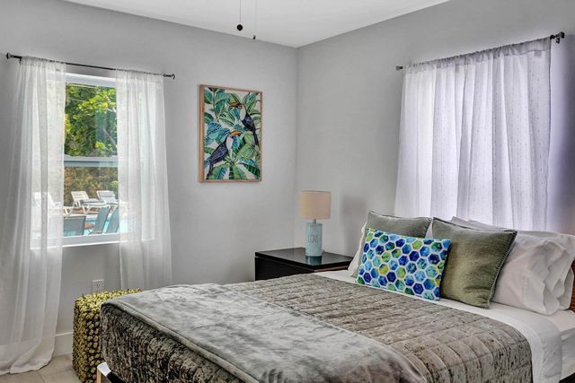 1040 NE 16th Terrace, Fort Lauderdale, FL 33304