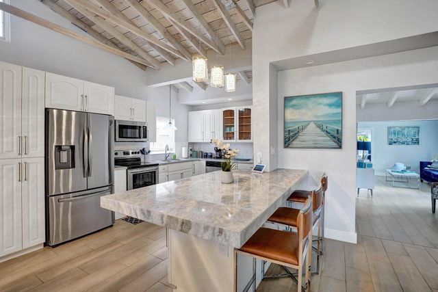 1040 NE 16th Terrace, Fort Lauderdale, FL 33304