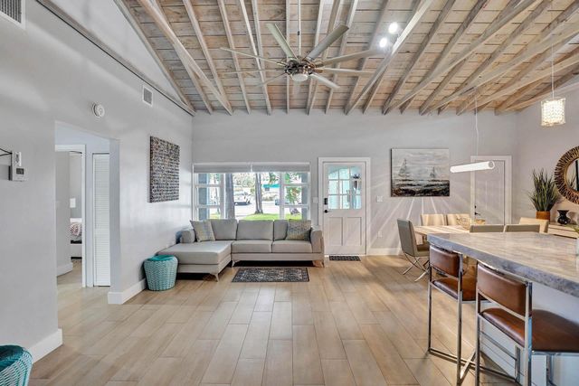 1040 NE 16th Terrace, Fort Lauderdale, FL 33304