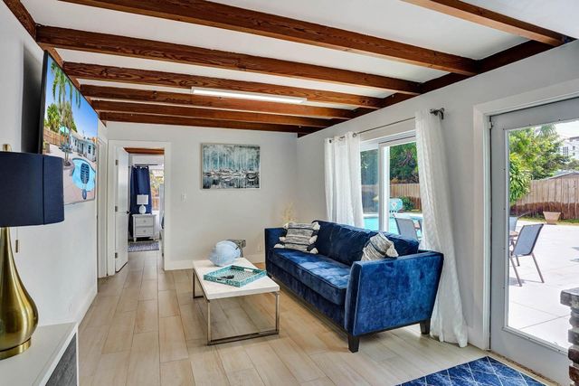 1040 NE 16th Terrace, Fort Lauderdale, FL 33304