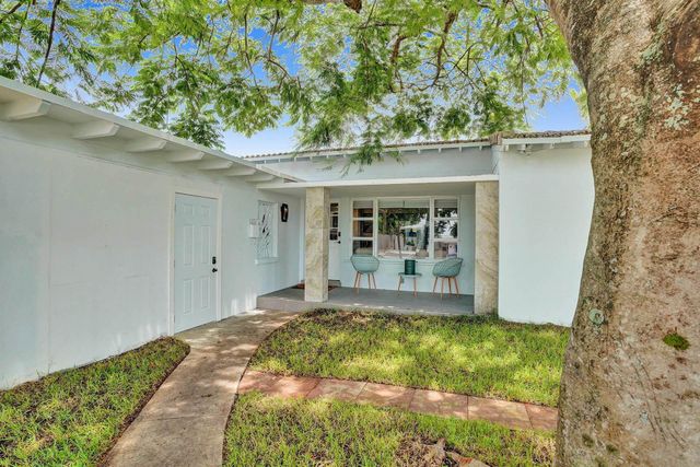 1040 NE 16th Terrace, Fort Lauderdale, FL 33304