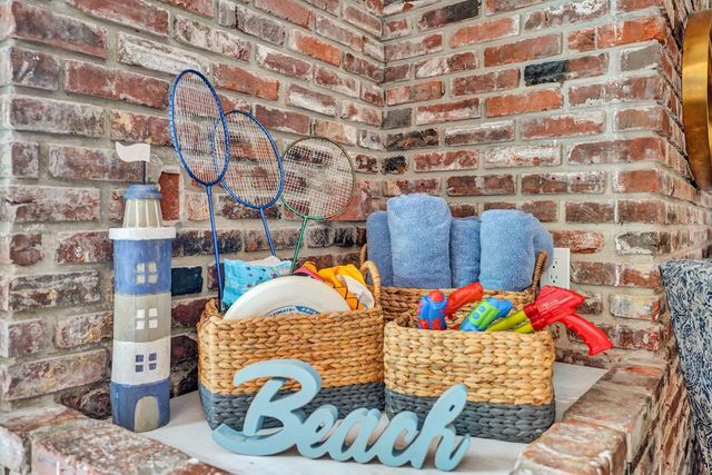 1040 NE 16th Terrace, Fort Lauderdale, FL 33304