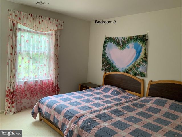 305-A SPRINGFIELD AVE, Egg Harbor Township, NJ 08234