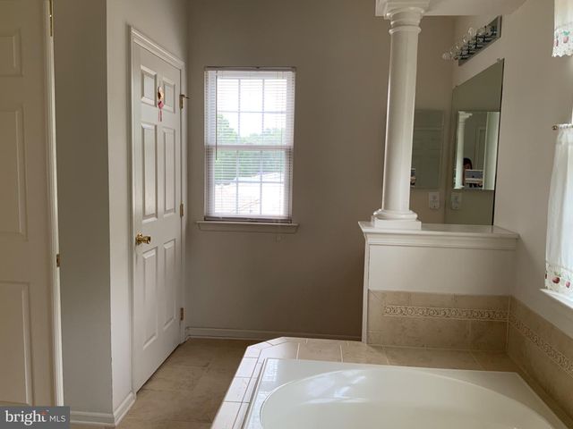 305-A SPRINGFIELD AVE, Egg Harbor Township, NJ 08234