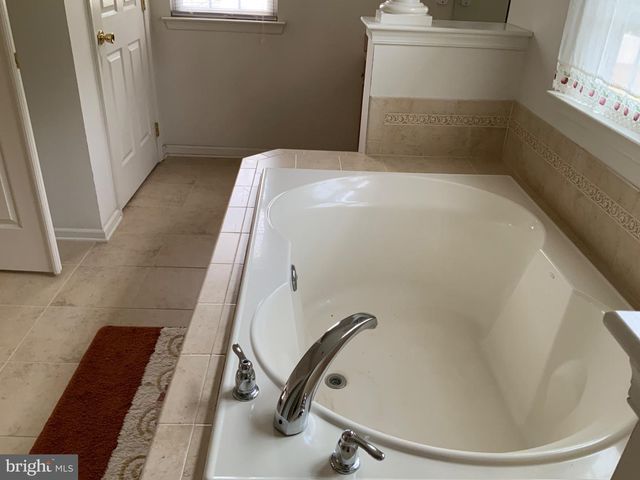 305-A SPRINGFIELD AVE, Egg Harbor Township, NJ 08234