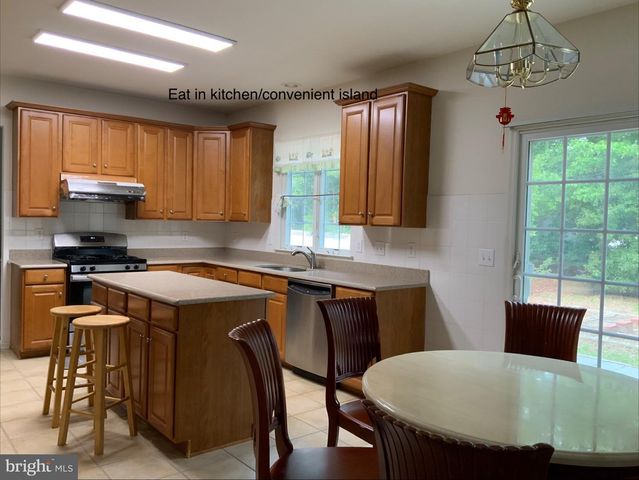 305-A SPRINGFIELD AVE, Egg Harbor Township, NJ 08234