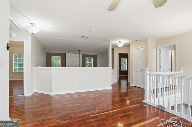 3475 Midway Cove Drive, Loganville, GA 30052