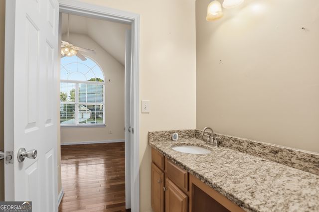 3475 Midway Cove Drive, Loganville, GA 30052