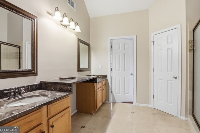 3475 Midway Cove Drive, Loganville, GA 30052