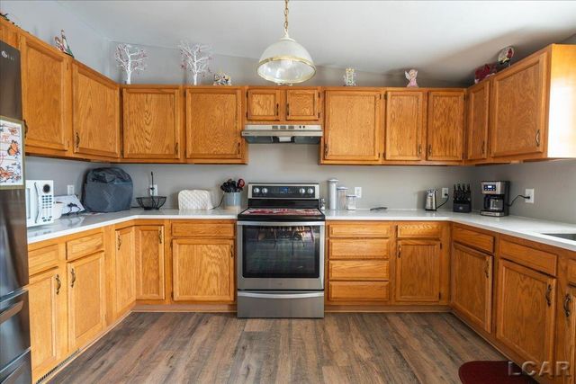 2829 Sutton Road, Adrian, MI 49221