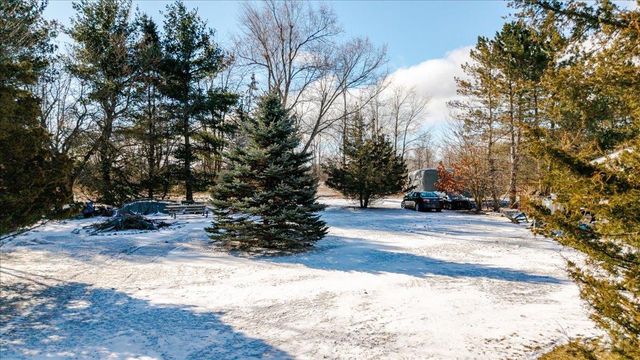 2829 Sutton Road, Adrian, MI 49221