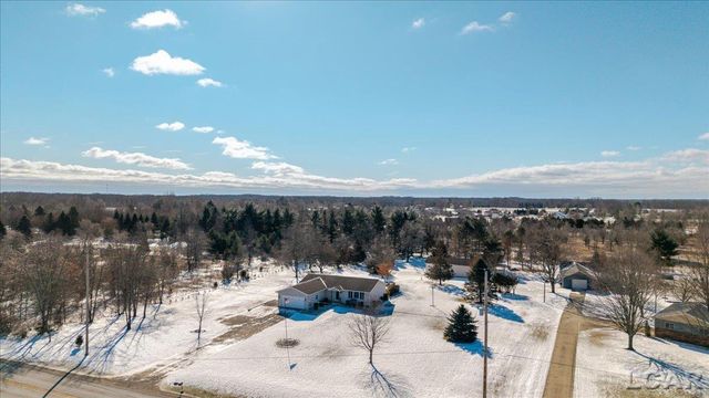 2829 Sutton Road, Adrian, MI 49221