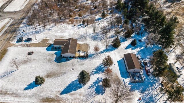 2829 Sutton Road, Adrian, MI 49221