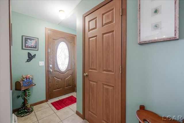 2829 Sutton Road, Adrian, MI 49221