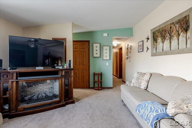 2829 Sutton Road, Adrian, MI 49221