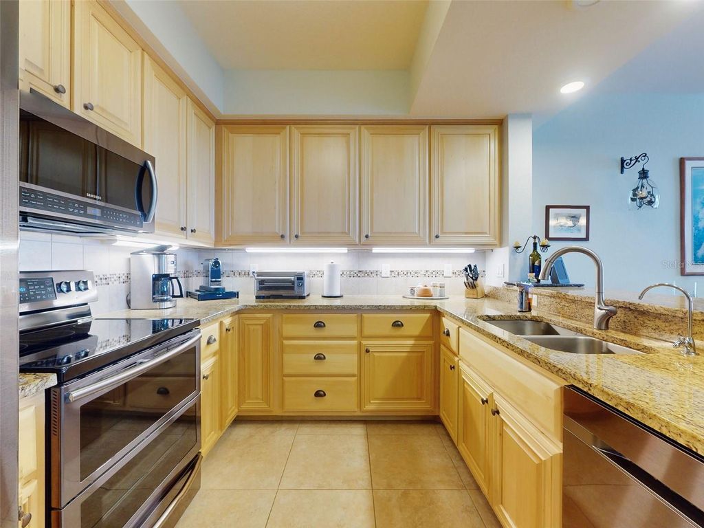 Image 11 of property listing at 5 RIVERWALK DRIVE 503, New Smyrna Beach, FL 32169