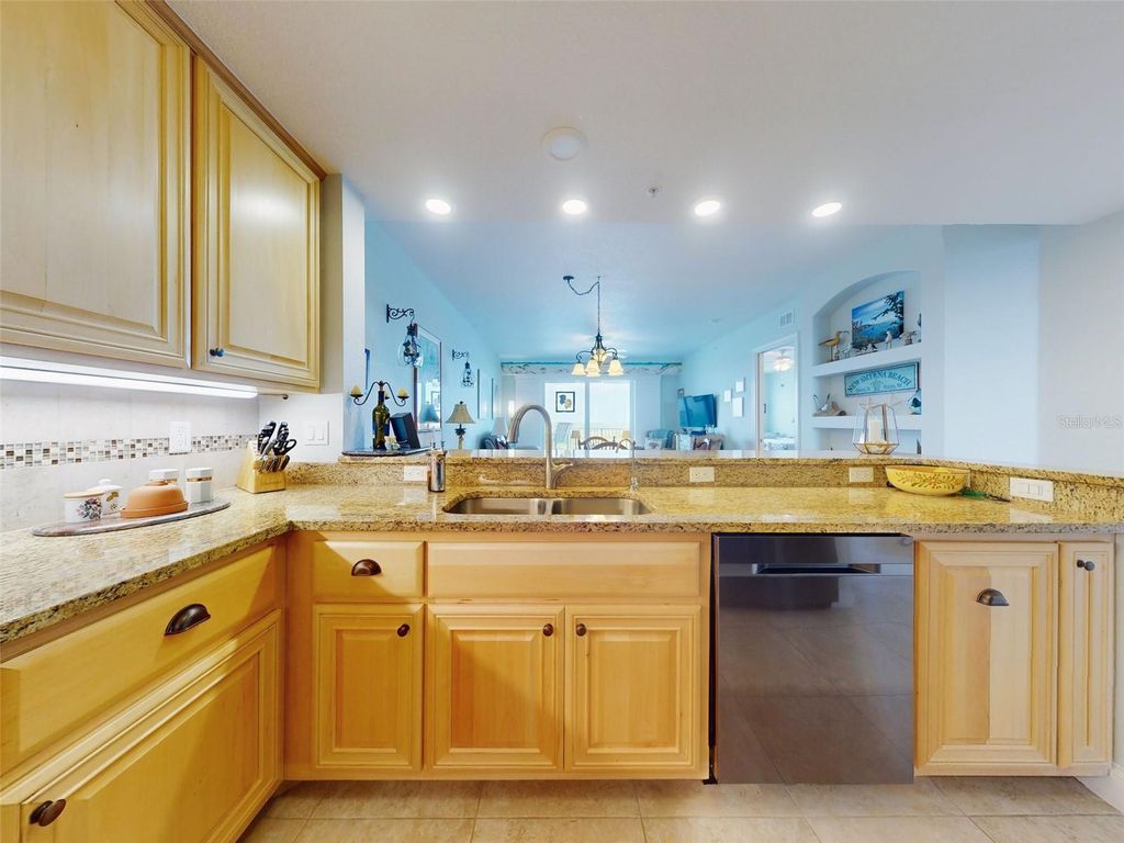 Image 12 of property listing at 5 RIVERWALK DRIVE 503, New Smyrna Beach, FL 32169