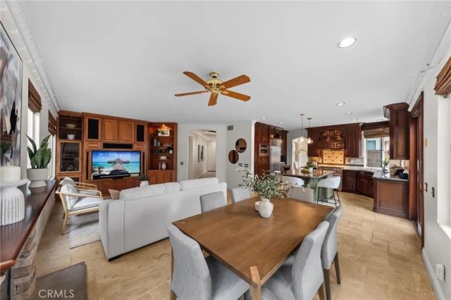 48 PARKCREST, Irvine, CA 92620