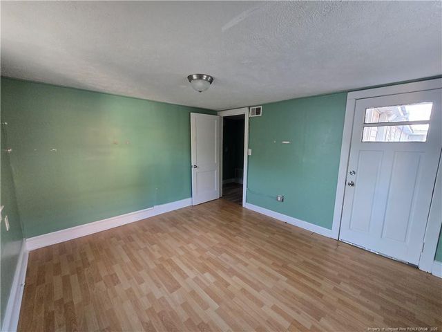1011 Marlborough Road, Fayetteville, NC 28304
