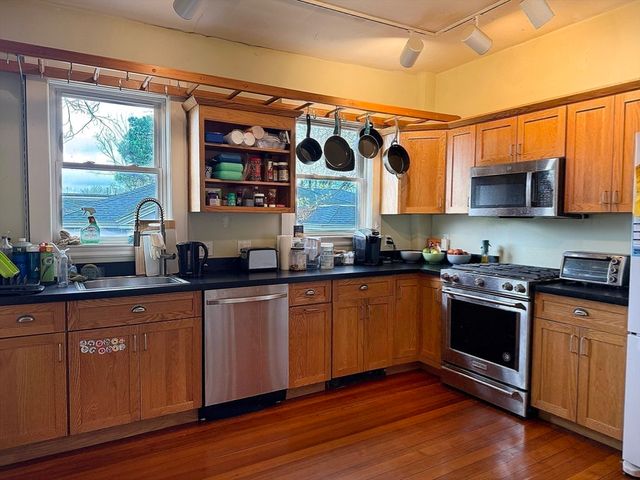70 Perry St 3, Brookline, MA 02446