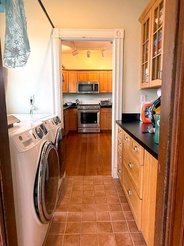 70 Perry St 3, Brookline, MA 02446