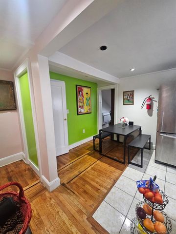 114-52 205th Street, Saint Albans, NY 11412