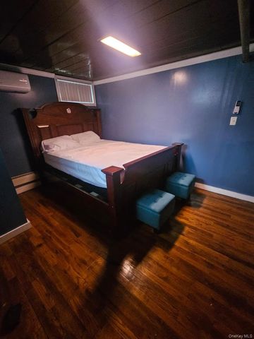 114-52 205th Street, Saint Albans, NY 11412