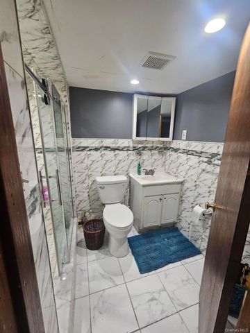 114-52 205th Street, Saint Albans, NY 11412