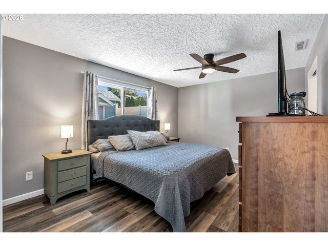 12011 Nw 35TH Ave, Vancouver, WA 98685