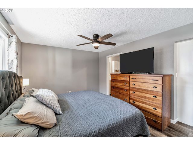 12011 Nw 35TH Ave, Vancouver, WA 98685