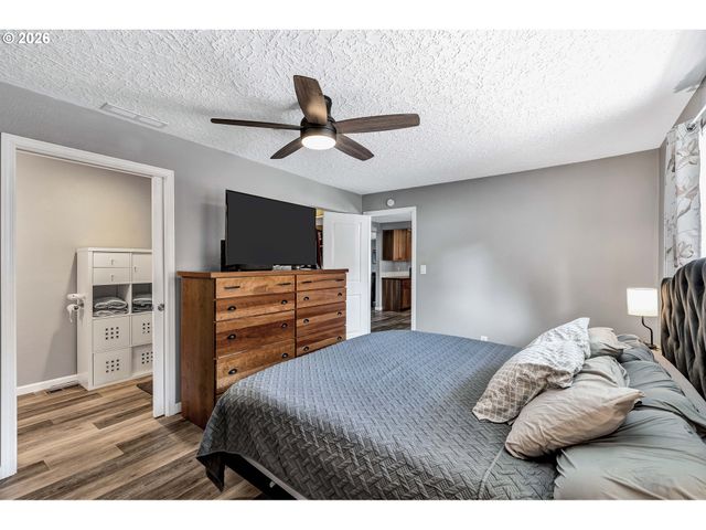12011 Nw 35TH Ave, Vancouver, WA 98685