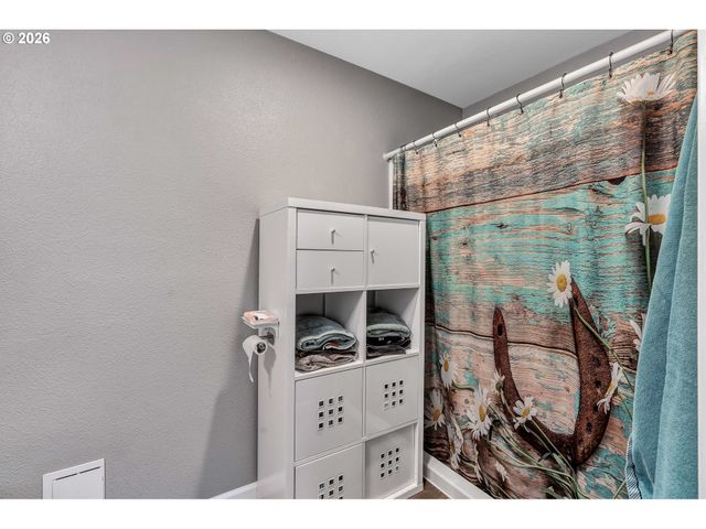 12011 Nw 35TH Ave, Vancouver, WA 98685