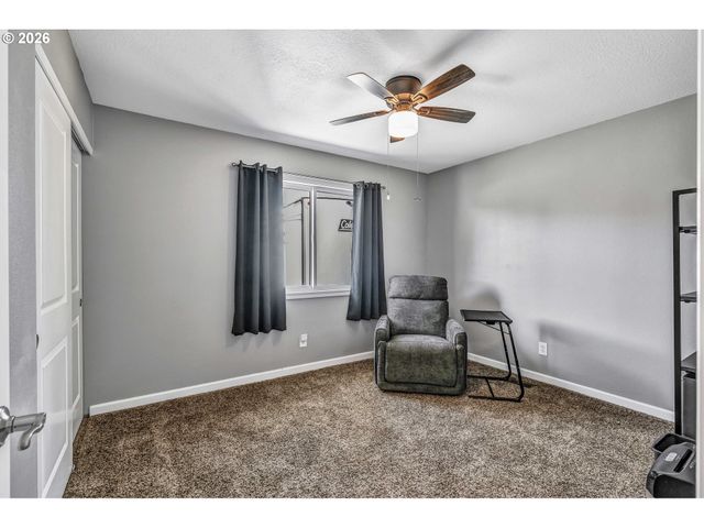 12011 Nw 35TH Ave, Vancouver, WA 98685