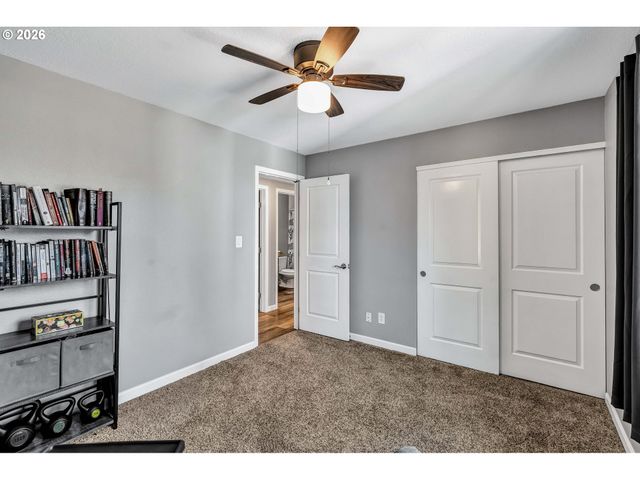 12011 Nw 35TH Ave, Vancouver, WA 98685